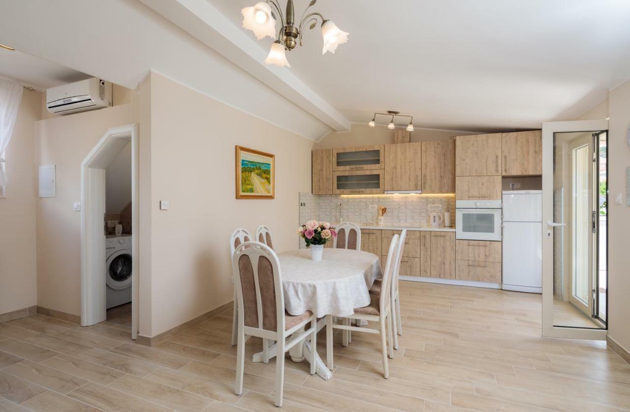 Apartmani Oaza Trogir Exterior foto