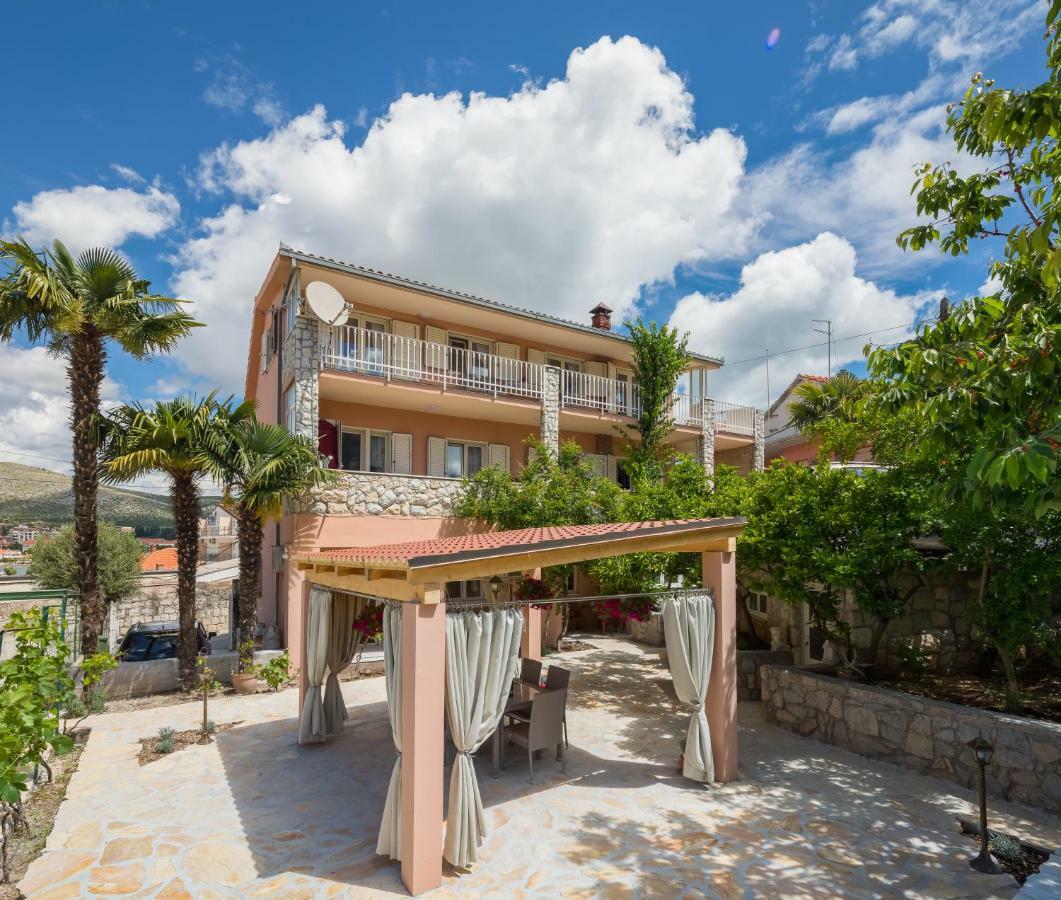 Apartmani Oaza Trogir Exterior foto