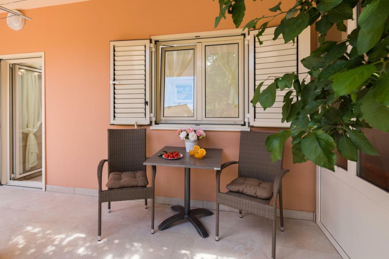 Apartmani Oaza Trogir Exterior foto